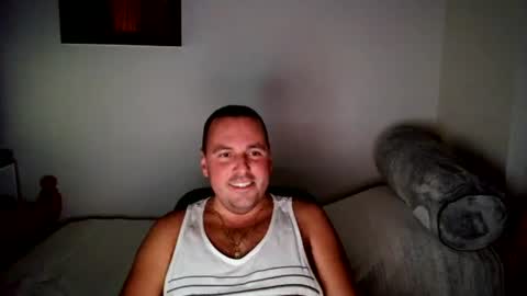 Snapshot of micic3 chatting on June 25, 1:38 am micic3 online show from June 25, 1:38 am