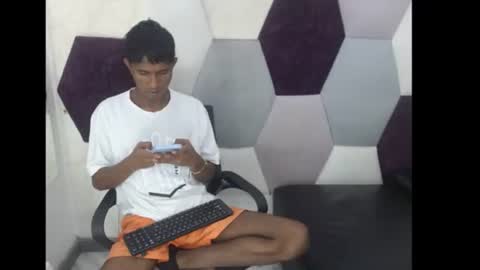 Snapshot of mick_storm chatting on February 18, 7:10 pm Mick storm online show from February 18, 7:10 pm