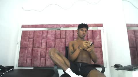 Snapshot of mick_storm chatting on March 29, 7:25 pm Mick storm online show from March 29, 7:25 pm