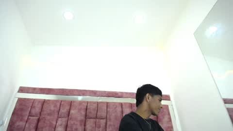 Snapshot of mick_storm chatting on April 6, 6:53 pm Mick storm online show from April 6, 6:53 pm