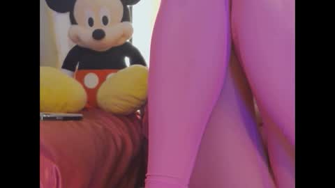 Snapshot of mickeyshyne69 chatting on February 28, 3:48 am Mickey online show from February 28, 3:48 am