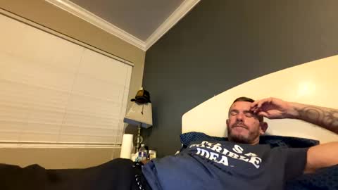 Snapshot of mickymu chatting on February 8, 4:47 am mickymu online show from February 8, 4:47 am