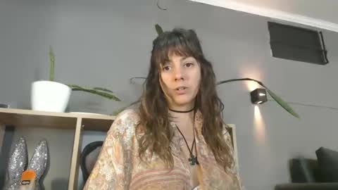 Snapshot of mickystrumia chatting on November 18, 3:27 pm mickystrumia online show from November 18, 3:27 pm