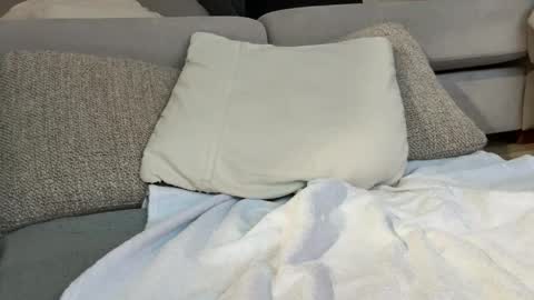 micoplay online show from April 5, 7:11 pm