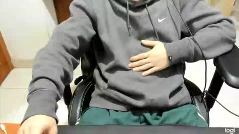 microfama00 online show from February 2, 12:42 am