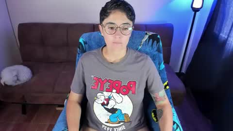 Snapshot of midnight07_ chatting on March 9, 3:16 pm Blue online show from March 9, 3:16 pm