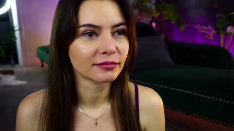 Snapshot of midnight_seduction chatting on February 6, 8:29 am Alice online show from February 6, 8:29 am