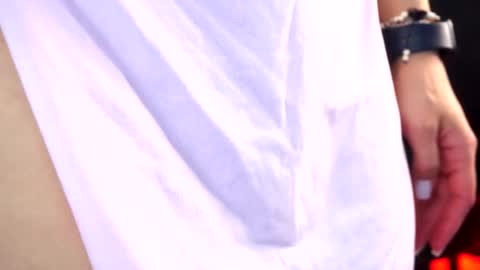 Snapshot of midnight_seduction chatting on March 11, 8:09 am Alice online show from March 11, 8:09 am