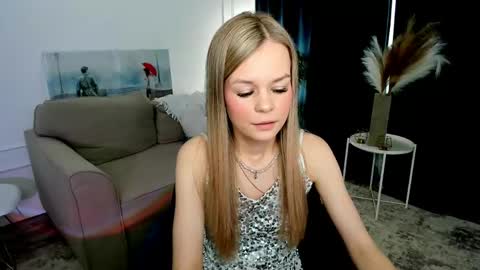 midnighteaura online show from May 10, 11:26 am