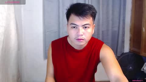 Snapshot of midnightfuck_ chatting on April 27, 8:23 am joross online show from April 27, 8:23 am