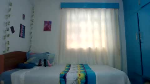 Naught Kelly online show from May 15, 10:33 am