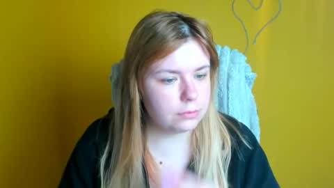 Mariana online show from May 4, 11:17 am