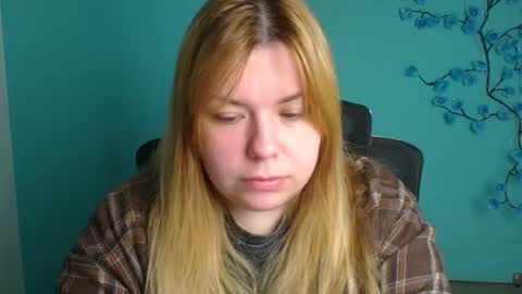 Mariana online show from May 15, 5:47 am