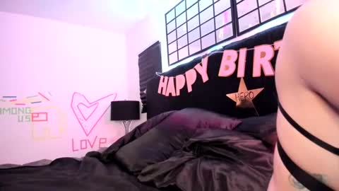 Midnightrose online show from January 2, 5:46 am