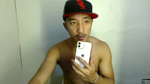 midnightsnackx online show from June 10, 8:46 am