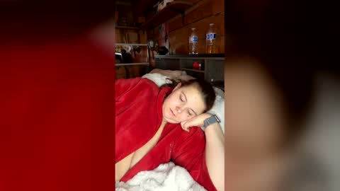 Snapshot of midnightsun0927 chatting on March 30, 4:13 am MidnightSun online show from March 30, 4:13 am