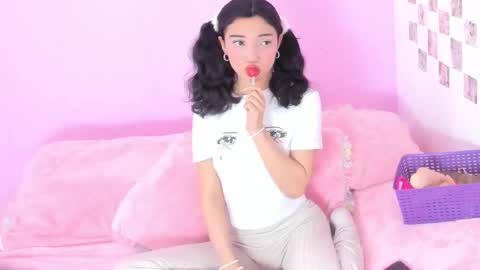 Snapshot of midori_bak_ chatting on February 9, 9:06 pm Sara online show from February 9, 9:06 pm