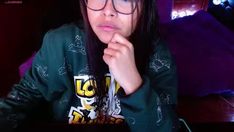 Snapshot of midoriquinn chatting on February 25, 2:37 pm Midori 7u7 online show from February 25, 2:37 pm