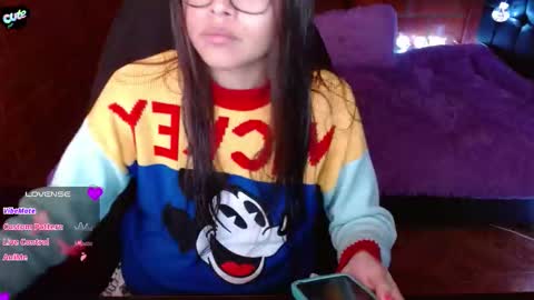 Snapshot of midoriquinn chatting on March 4, 3:18 pm Midori 7u7 online show from March 4, 3:18 pm