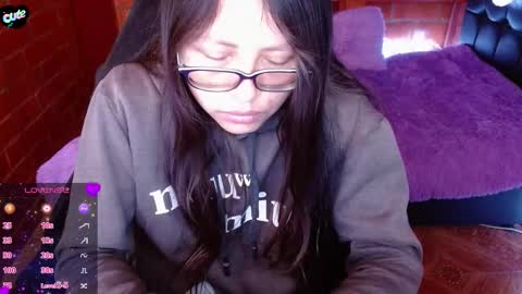 Snapshot of midoriquinn chatting on March 16, 3:05 pm Midori 7u7 online show from March 16, 3:05 pm