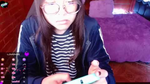 Snapshot of midoriquinn chatting on March 28, 2:38 pm Midori 7u7 online show from March 28, 2:38 pm