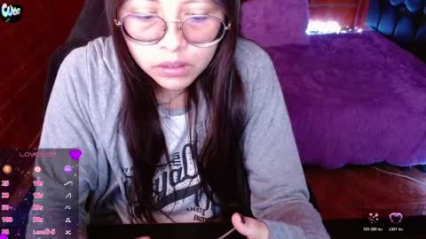 Snapshot of midoriquinn chatting on March 31, 3:34 pm Midori 7u7 online show from March 31, 3:34 pm