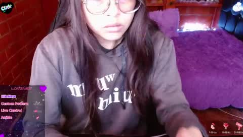 Snapshot of midoriquinn chatting on April 7, 2:50 pm Midori 7u7 online show from April 7, 2:50 pm