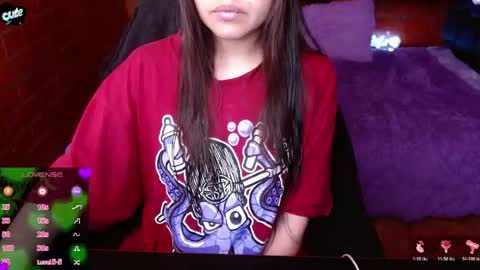 Midori 7u7 online show from May 8, 4:34 pm