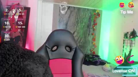 Snapshot of midory_ chatting on October 15, 9:31 am midory_ online show from October 15, 9:31 am