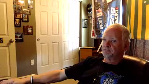 Snapshot of midwestdad09 chatting on September 26, 6:23 pm midwestdad09 online show from September 26, 6:23 pm