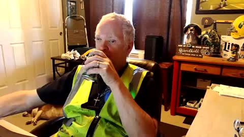 Snapshot of midwestdad09 chatting on October 9, 2:15 pm midwestdad09 online show from October 9, 2:15 pm