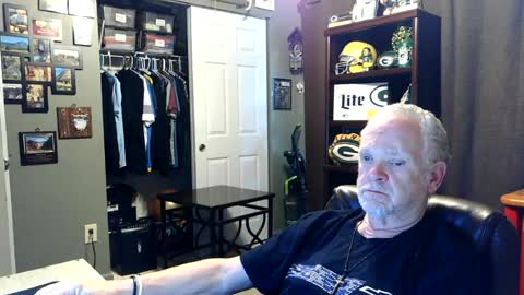 Snapshot of midwestdad09 chatting on July 20, 12:36 am midwestdad09 online show from July 20, 12:36 am