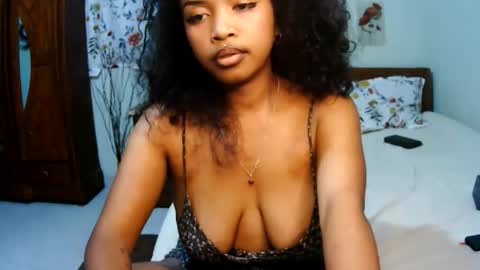 miel_07 online show from May 17, 8:16 pm