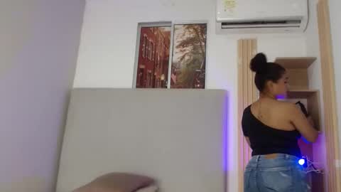 miel online show from February 20, 1:55 pm