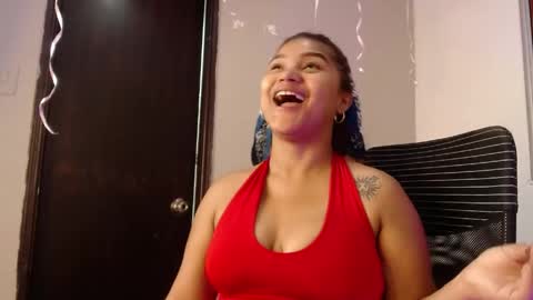 Snapshot of miel_alisha chatting on May 28, 2:47 pm miel online show from May 28, 2:47 pm