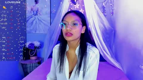 miel_ambar online show from June 4, 1:39 pm