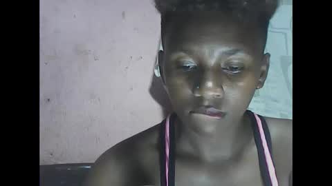 Snapshot of miellove07 chatting on February 5, 6:59 pm miellove07 online show from February 5, 6:59 pm