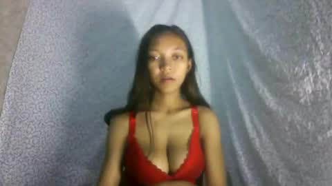Snapshot of mierialiah chatting on December 15, 6:37 pm mierialiah online show from December 15, 6:37 pm