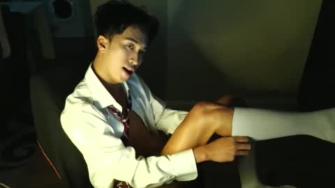 Snapshot of mierllanos240057 chatting on November 28, 3:14 pm CLover online show from November 28, 3:14 pm