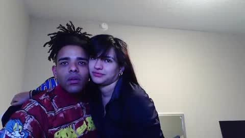 Snapshot of mifriend1998 chatting on March 13, 8:21 am mifriend1998 online show from March 13, 8:21 am