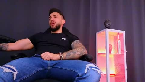 MightyAaron online show from February 1, 10:05 am