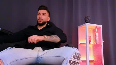 MightyAaron online show from February 3, 9:52 am