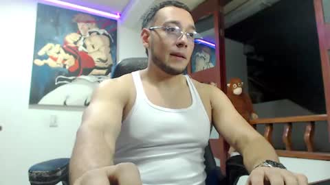 Strong Man online show from August 6, 3:30 am