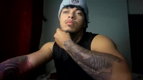 miguelvl01 online show from October 7, 8:44 am