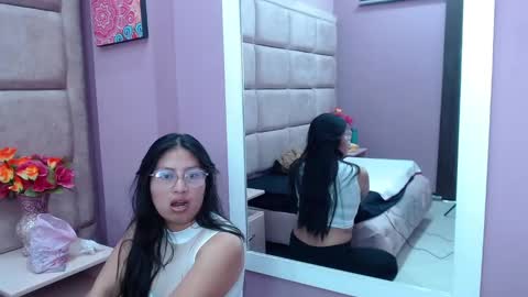 Snapshot of miha_smith chatting on December 17, 2:44 am Miha online show from December 17, 2:44 am