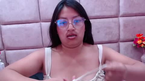 Snapshot of miha_smith chatting on January 8, 9:32 am Miha online show from January 8, 9:32 am