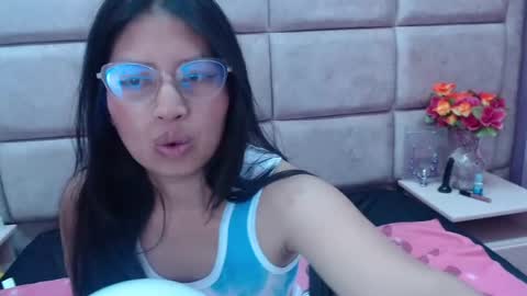 Snapshot of miha_smith chatting on January 9, 6:27 am Miha online show from January 9, 6:27 am