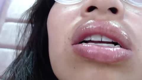 Snapshot of miha_smith chatting on January 10, 6:31 am Miha online show from January 10, 6:31 am