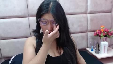 Snapshot of miha_smith chatting on January 11, 2:52 am Miha online show from January 11, 2:52 am