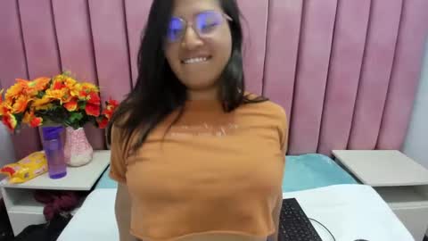 Snapshot of miha_smith chatting on September 27, 3:11 am Miha online show from September 27, 3:11 am